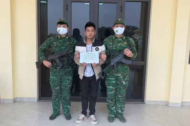 Đối tượng Vàng A Lý bị bắt giữ.