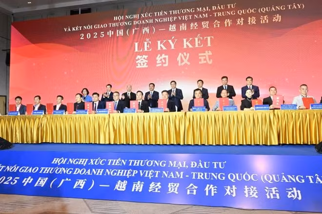 Hội nghị Xúc tiến thương mại, đầu tư và kết nối giao thương doanh nghiệp Việt Nam-Trung Quốc (Quảng Tây).
