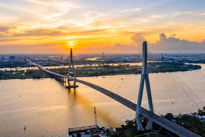 Cầu Cần Thơ là cầu dây văng có nhịp chính dài nhất tại khu vực Đông Nam Á, được xây dựng bằng nguồn viện trợ phát triển chính thức ODA của Chính phủ Nhật Bản và vốn đối ứng của Chính phủ Việt Nam. Ảnh: Thành Đạt