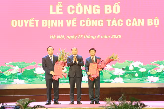 Công bố quyết định bổ nhiệm lại Giám đốc Học viện Báo chí và Tuyên truyền