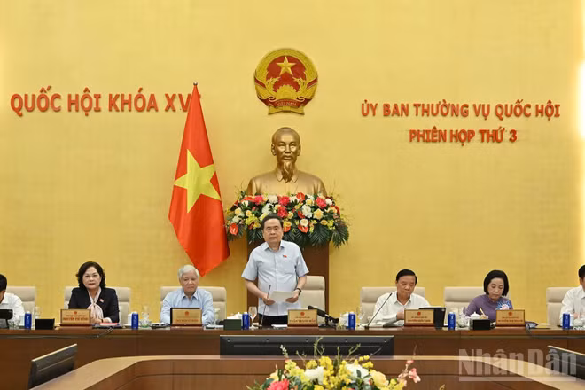 Chủ tịch Quốc hội Trần Thanh Mẫn phát biểu khai mạc phiên họp. (Ảnh: THỦY NGUYÊN)