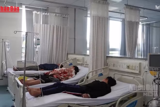 [Video] Thêm nhiều người nhập viện, nghi ngộ độc sau ăn bánh mì tại tiệm không tên ở Vũng Tàu