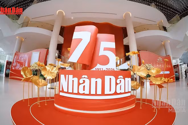 [Video] Lễ kỷ niệm 75 năm ngày Báo Nhân Dân ra số đầu và đón nhận Huân chương Lao động hạng Nhất