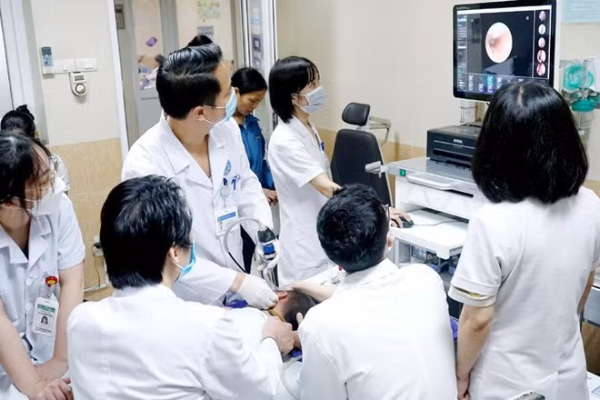 Người bệnh được bảo hiểm y tế chi trả trong quá trình điều trị bệnh tại các cơ sở y tế. (Ảnh: THANH MAI)