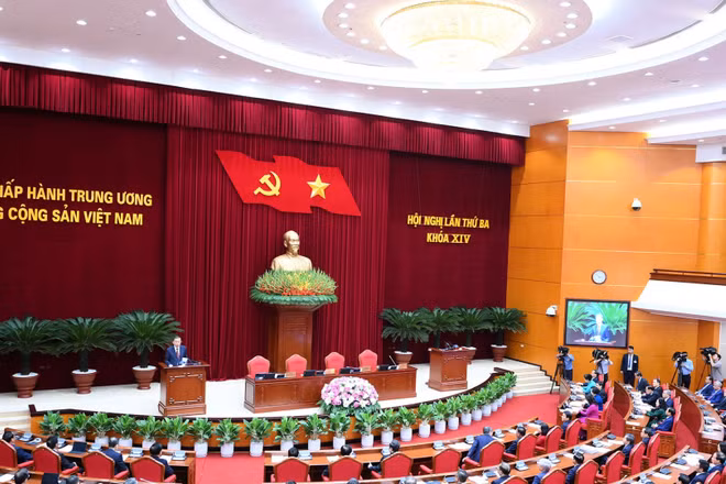 Phiên bế mạc Hội nghị lần thứ ba Ban Chấp hành Trung ương Đảng Cộng sản Việt Nam khóa XIV. (Ảnh: ĐĂNG KHOA)