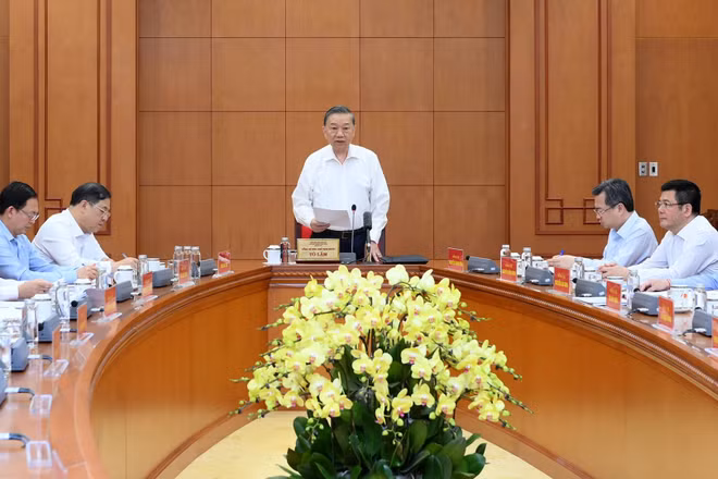 Tổng Bí thư, Chủ tịch nước Tô Lâm chủ trì làm việc với Đảng ủy Chính phủ về tổng kết Nghị quyết số 24-NQ TW. (Ảnh: ĐĂNG KHOA)