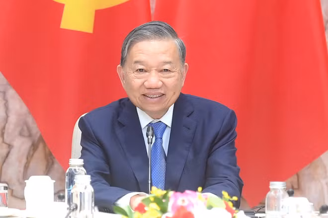 Tổng Bí thư, Chủ tịch nước Tô Lâm điện đàm với Tổng thống Liên bang Thụy Sĩ Guy Parmelin. (Ảnh: ĐĂNG KHOA)