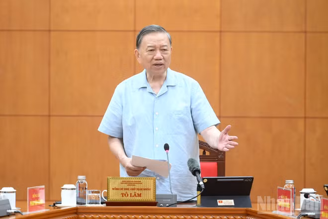 Tổng Bí thư, Chủ tịch nước Tô Lâm chủ trì buổi làm việc của Thường trực Ban Chỉ đạo về phát triển khoa học công nghệ, đổi mới sáng tạo và chuyển đổi số (Thường trực Ban Chỉ đạo) về công tác nghiên cứu khoa học cơ bản ngày 25/5.