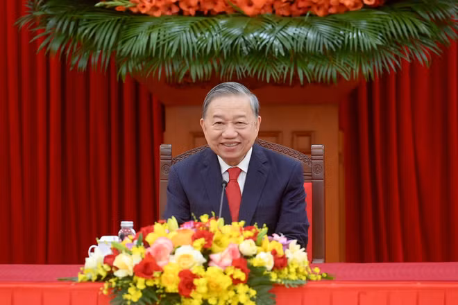 Tổng Bí thư Tô Lâm điện đàm với Tổng Bí thư, Chủ tịch nước Cộng hòa nhân dân Trung Hoa Tập Cận Bình. (Ảnh: ĐĂNG KHOA)
