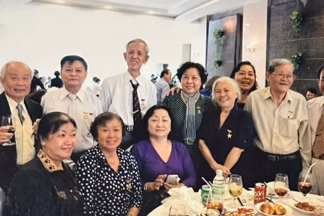 Họp mặt các thế hệ làm báo tại Đài Phát thanh Giải phóng sau 50 năm.
