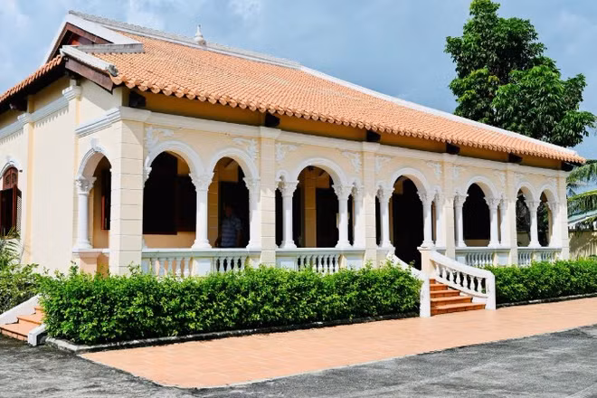 Di tích quốc gia Nhà Long Hiệp.