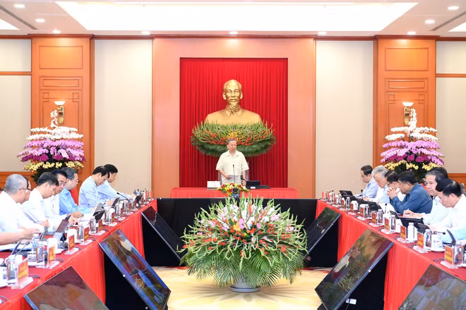 Tổng Bí thư Tô Lâm chủ trì phiên họp Thường trực Ban Chỉ đạo Trung ương về phát triển khoa học, công nghệ, đổi mới sáng tạo và chuyển đổi số. (Ảnh ĐĂNG KHOA)