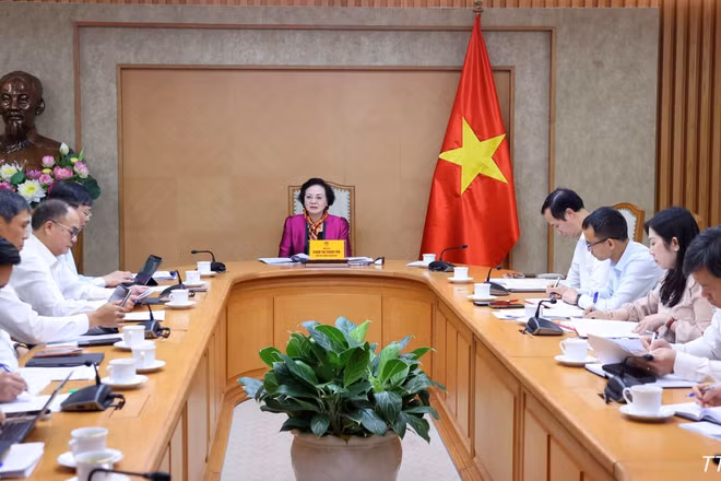 Phó Thủ tướng Phạm Thị Thanh Trà chủ trì buổi làm việc. (Ảnh: TTXVN)
