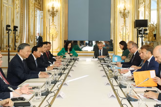 Tổng Bí thư, Chủ tịch nước Tô Lâm và Tổng thống Pháp Emmanuel Macron hội đàm. (Ảnh: Thống Nhất/TTXVN)