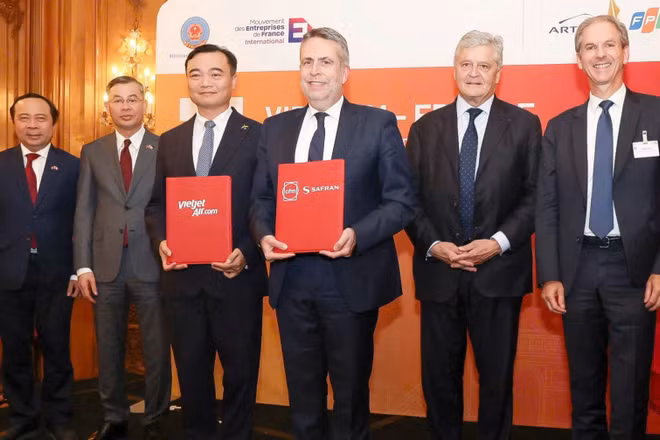 CFM International và Vietjet ký Ý định thư (LOI) về hợp tác nghiên cứu, đánh giá khả năng phát triển năng lực bảo dưỡng, sửa chữa và đại tu (MRO) động cơ CFM LEAP tại Việt Nam. (Ảnh: Vietjet )