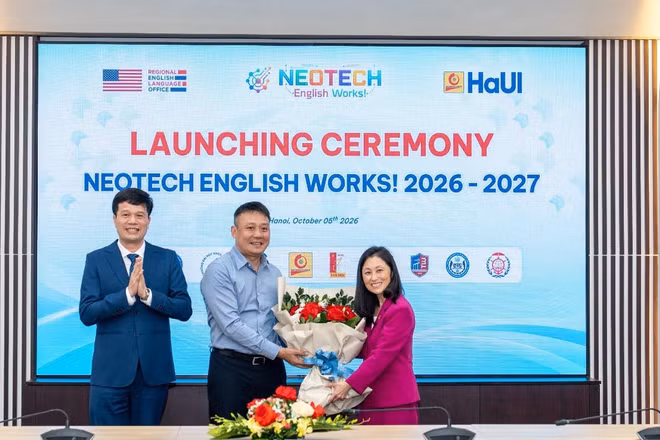 Lễ kỷ niệm Chương trình NeoTECH EnglishWorks! do Trường đại học Công nghiệp Hà Nội thực hiện. (Ảnh: Đại sứ quán Hoa Kỳ tại Việt Nam)