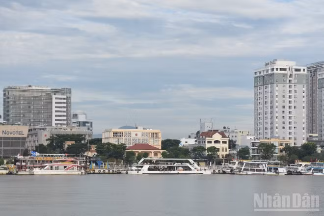 Một góc sông Hàn, thành phố Đà Nẵng. (Ảnh: ANH ĐÀO)