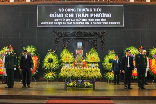Lễ tang cấp Nhà nước nguyên Phó Chủ tịch Hội đồng Bộ trưởng Trần Phương.