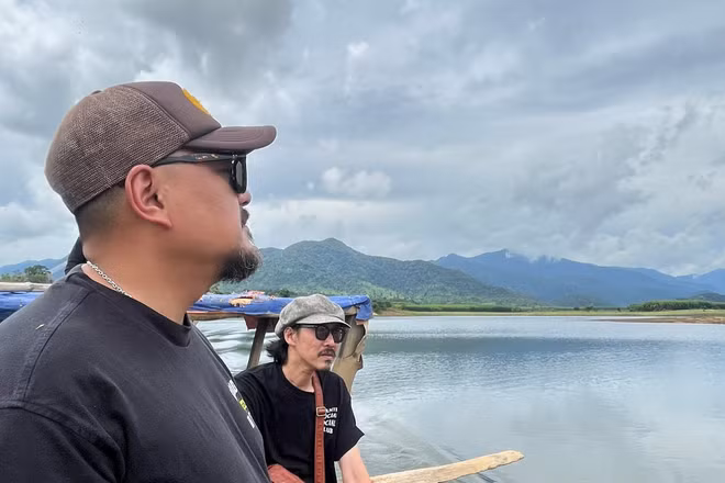 Thiên nhiên hùng vĩ làm xao xuyến lòng du khách.