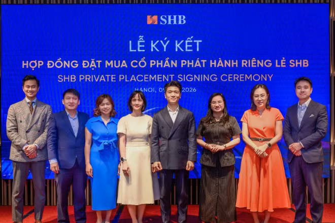 Lễ ký kết hợp đồng đặt mua cổ phần phát hành riêng lẻ SHB.