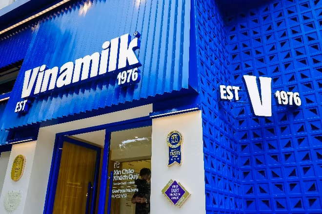 Vinamilk mở các cửa hàng theo nhận diện thương hiệu mới trên cả nước. (Ảnh: Vi Nam)