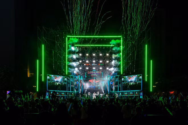 E-Concert tại Ngày tài chính số 2026 thu hút 20.000 khán giả đến cổ vũ.