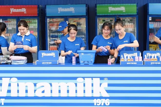 Không gian trải nghiệm với nhiều sản phẩm dinh dưỡng đa dạng của Vinamilk sẵn sàng chào đón các bé cùng các bậc phụ huynh tại Ngày hội “Phú Mỹ Hưng hướng về trẻ em”. (Ảnh: VI NAM)