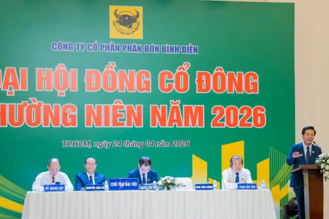 Tổng Giám đốc Công ty cổ phần phân bón Bình Điền (BFC) Ngô Văn Đông trình bày tại Đại hội cổ đông năm 2026.