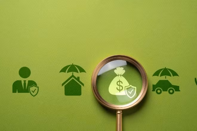 Bảo hiểm nhân thọ là kế hoạch bảo vệ tài chính dài hạn, vì vậy việc chấm dứt hợp đồng trước hạn cần được cân nhắc kỹ lưỡng. 