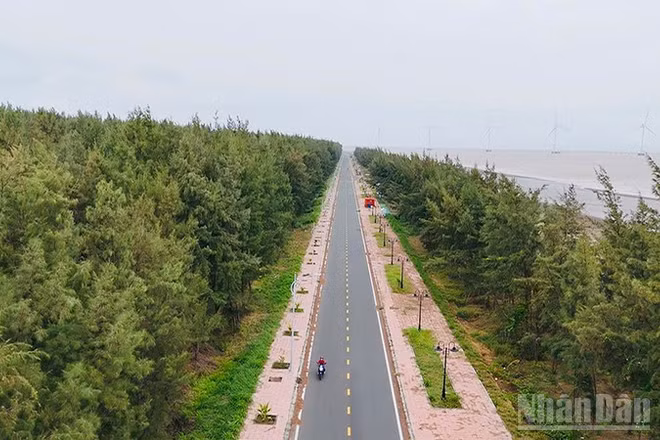 Hạ tầng giao thông phục vụ phát triển du lịch biển tại phường Trường Long Hòa, tỉnh Vĩnh Long.