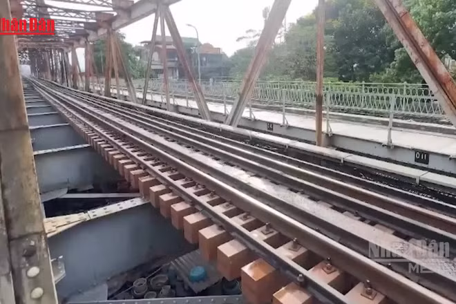 [Video] Cầu Long Biên sẵn sàng thông xe ngày 27/5