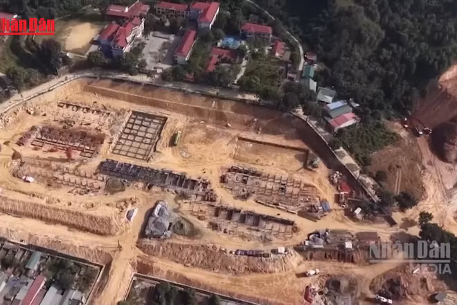 [Video] Thủ tướng yêu cầu hoàn thành 100 trường nội trú vùng biên trước ngày 30/8