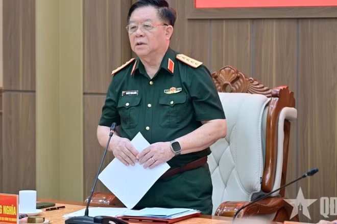 Đại tướng Nguyễn Trọng Nghĩa phát biểu chỉ đạo hội nghị. (Ảnh: QĐND)