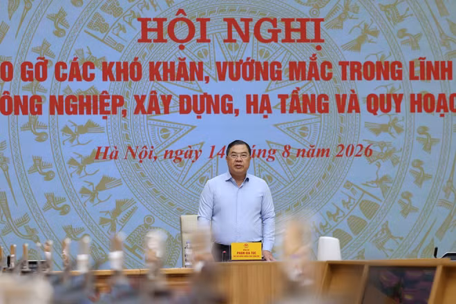 Phó Thủ tướng Thường trực Phạm Gia Túc chủ trì Hội nghị tháo gỡ các khó khăn, vướng mắc trong lĩnh vực công nghiệp, xây dựng, hạ tầng và quy hoạch. (Ảnh: chinhphu.vn)