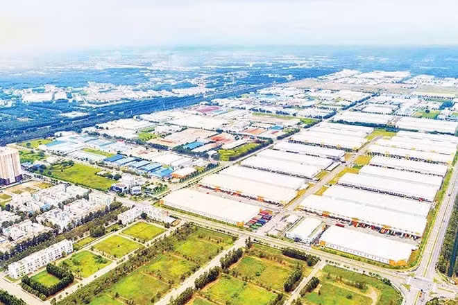 Các khu công nghiệp tại tỉnh Bình Dương tiếp tục thu hút vốn đầu tư nước ngoài hiệu quả. Trong ảnh: Khu công nghiệp Việt Nam-Singapore 2 tại tỉnh Bình Dương. (Ảnh: TRỊNH BÌNH)