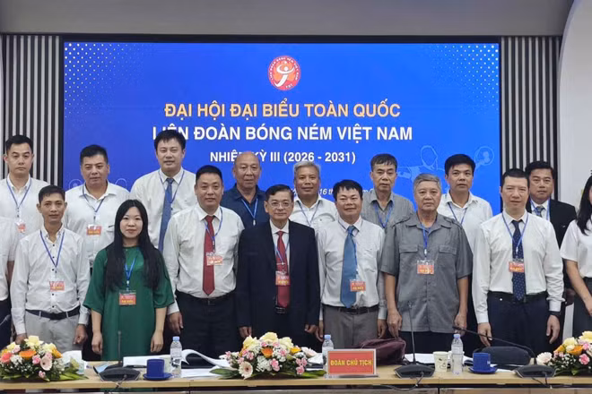Ban chấp hành nhiệm kỳ 3 của Liên đoàn Bóng ném Việt Nam ra mắt tại Đại hội.