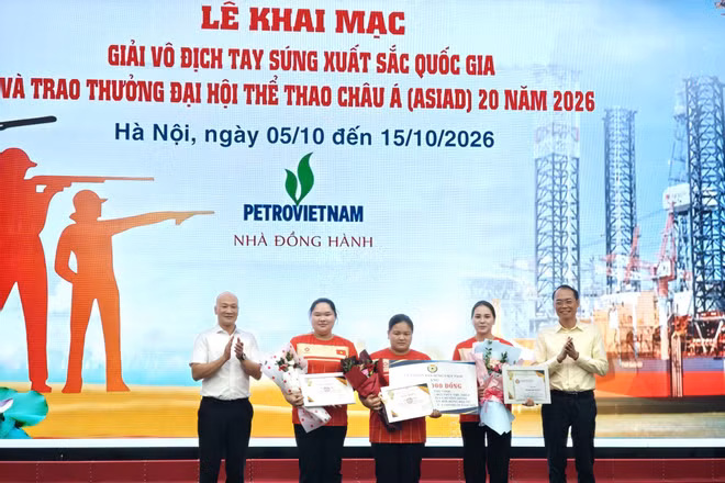 Lễ vinh danh các xạ thủ đoạt huy chương ASIAD 20 tổ chức tối 9/10 tại Hà Nội. (Ảnh: MG)