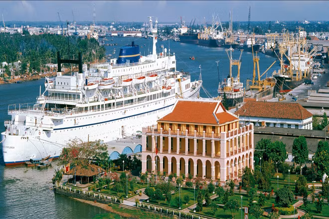 Bến Nhà Rồng- Thành phố Hồ Chí Minh.