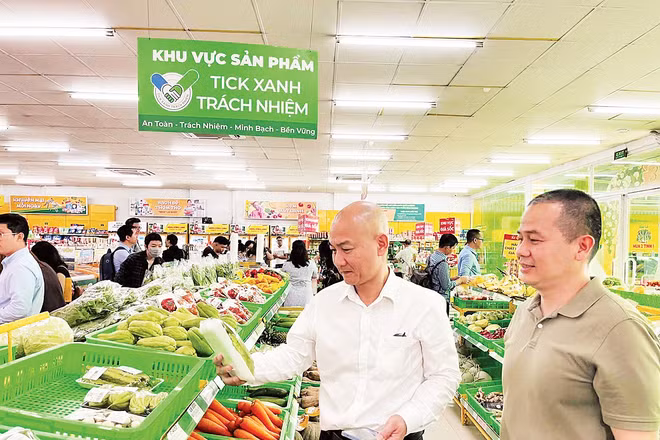 Thành phố Hồ Chí Minh triển khai chương trình “Tick xanh trách nhiệm” nhằm số hóa chuỗi cung ứng và tự động giám sát an toàn thực phẩm.