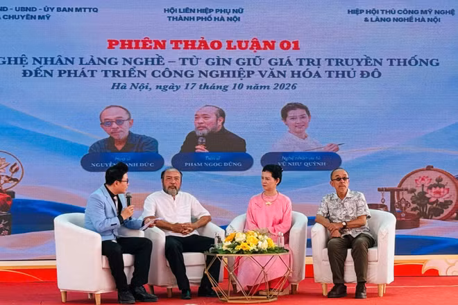 Quang cảnh Diễn đàn “Nữ nghệ nhân làng nghề với phát triển công nghiệp văn hóa Thủ đô”. (Ảnh: DIỆU THƯƠNG)