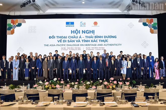 Các đại biểu chụp ảnh lưu niệm tại Hội nghị. (Ảnh: Ban tổ chức cung cấp)
