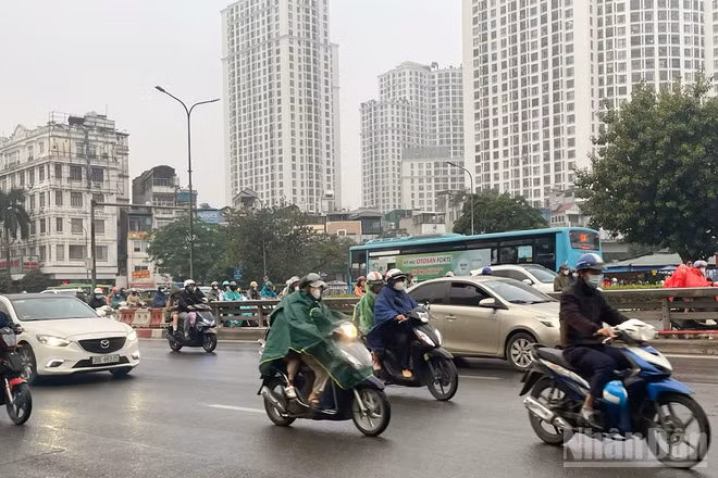 Dự báo khu vực Hà Nội có mưa vài nơi, sáng sớm có sương mù nhẹ. (Ảnh: Đ.T)