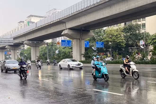 Dự báo khu vực Hà Nội có mưa vừa, mưa to và dông. (Ảnh minh họa: Đ.T)