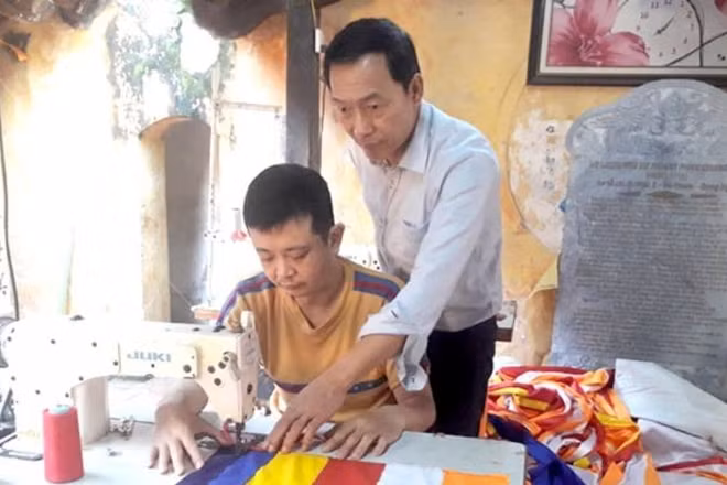 Chăm lo vấn đề việc làm cho người khuyết tật là cách thức hiệu quả nhất giúp họ hòa nhập cộng đồng nhanh, bền vững. (Ảnh: PV)