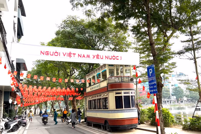 Thành phố Hà Nội sẽ thực hiện thí điểm mô hình xã, phường xã hội chủ nghĩa trong thời gian tới. Trong ảnh: Một góc phường Ba Đình đang trở thành điểm đến du lịch hấp dẫn với sự đồng thuận chung tay xây dựng cảnh quan và nếp sống văn minh.