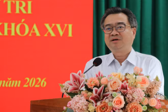 Đồng chí Nguyễn Thanh Nghị, Ủy viên Bộ Chính trị, Bí thư Trung ương Đảng, Trưởng ban Chính sách, chiến lược Trung ương phát biểu tại hội nghị. (Ảnh: CTV)