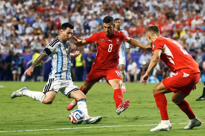 Khán giả thế giới dõi theo những bước đi bộ của Lionel Messi tại World Cup 2026.