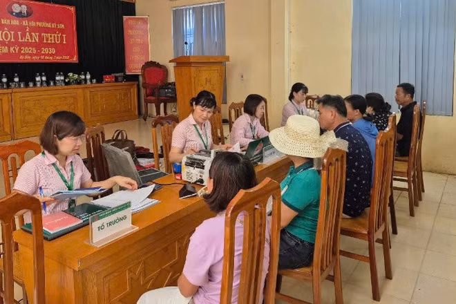 Duy trì hoạt động mạng lưới điểm giao dịch xã phục vụ nhân dân vay vốn thuận lợi.