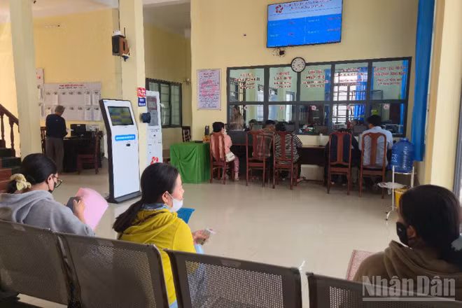 Ủy ban nhân dân phường Long Bình là một trong những đơn vị được xếp loại cải cách hành chính ở mức độ tốt.