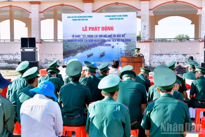 Quang cảnh buổi lễ phát động.
